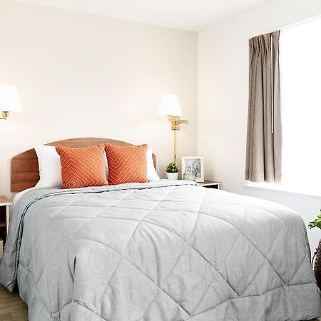 Intown Suites Extended Stay Jacksonville Fl - Baymeadows Екстериор снимка