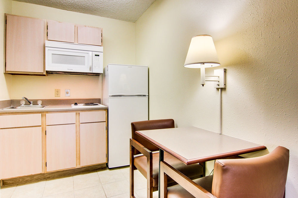 Intown Suites Extended Stay Jacksonville Fl - Baymeadows Екстериор снимка