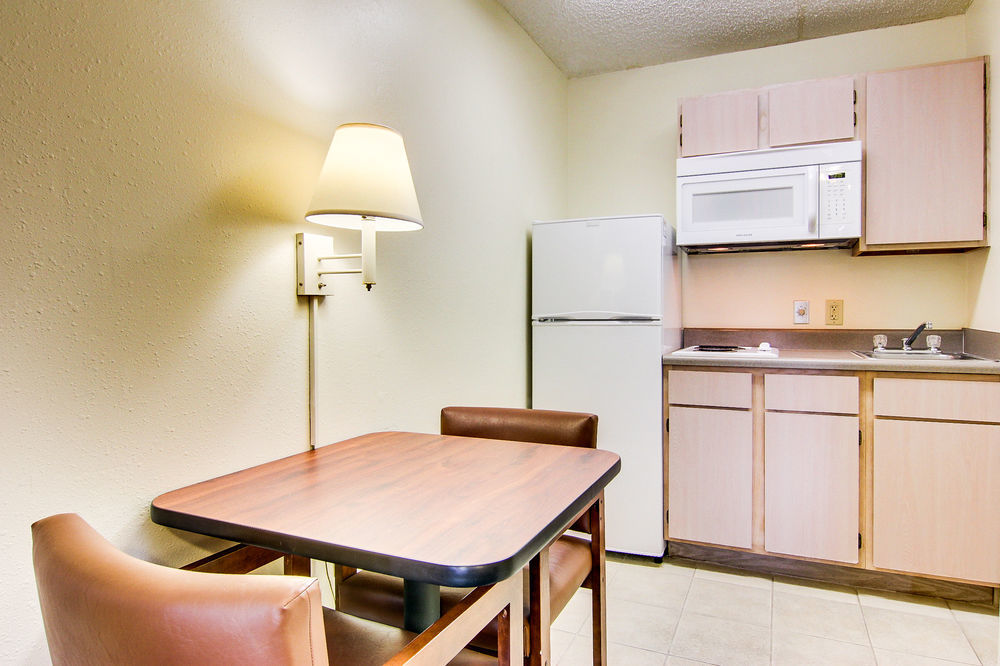 Intown Suites Extended Stay Jacksonville Fl - Baymeadows Екстериор снимка